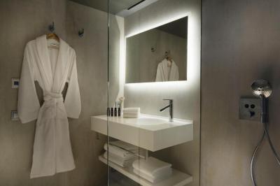Standard Double Room 2