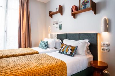 Chambre Double ou Lits Jumeaux Moyenne 3