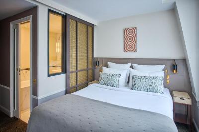 Deluxe Double Room 2