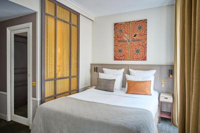 Family Suite with adjoining rooms 3