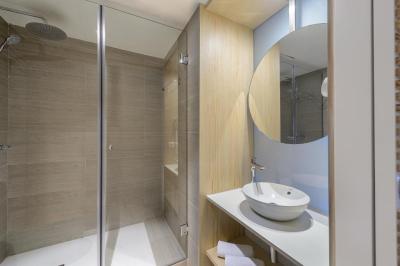 Twin Room 1