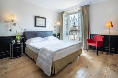Deluxe Double Room 1