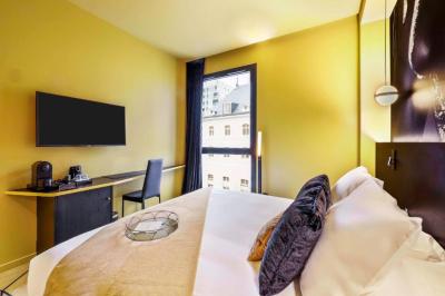 Junior King Suite 4