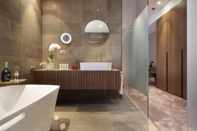Grand Premium Double Room 4