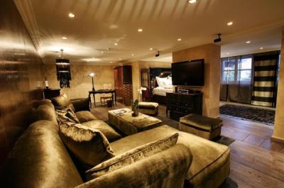 Family Suite 5