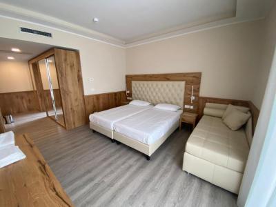 Suite with Mountain View 6