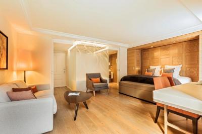Junior Suite 4