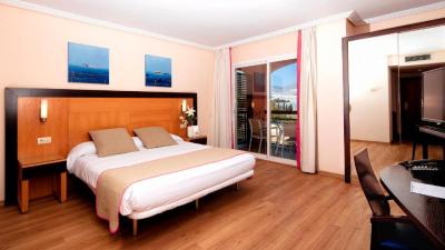 Double or Twin Room - Single Use 9