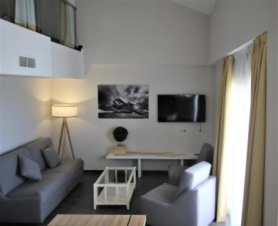 Duplex Suite 12