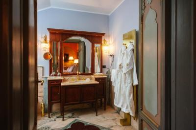 Classic Double or Twin Room 1