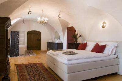 Superior Suite 6