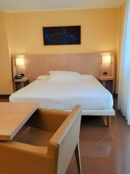Large Double Room 3
