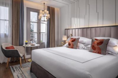 Deluxe Double Room 2