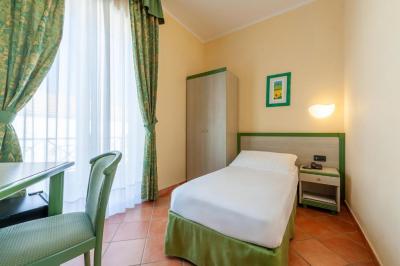 Classic Single Room 1