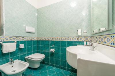 Classic King Room 3