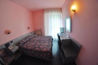 Standard Double Room 1