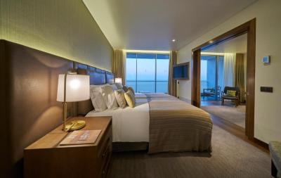 Suite 1