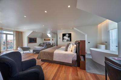 Junior Suite with Terrace 3