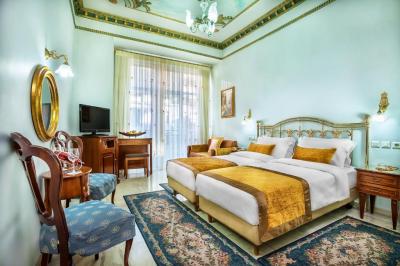 Comfort (Twin Bed) City View 9
