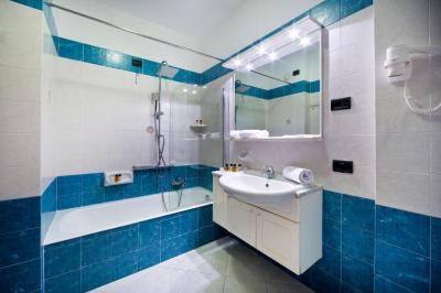 Comfort Triple Room with Balcony 6