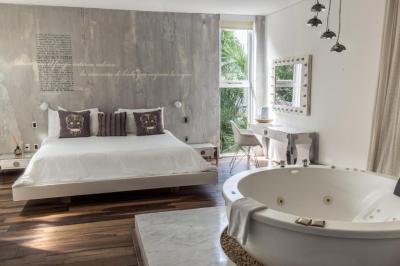 Master Suite 3