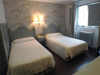 Large Single Room 5