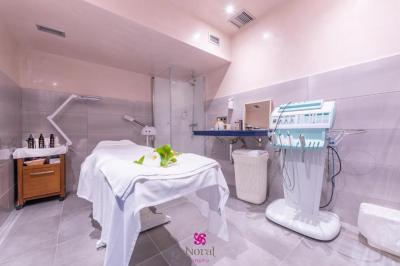 Double Room with Spa Package 4