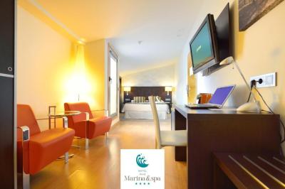 Double Room with Terrace 13