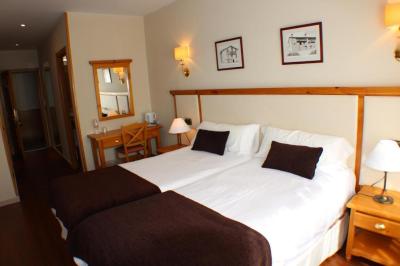 Twin Room 3