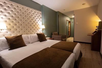 Double Room 2
