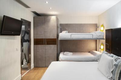 Quadruple Room Interior ( 4 Adults ) 7