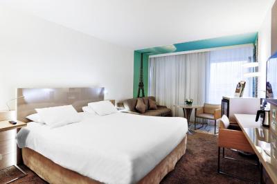 Two rooms close to each other (6 Adults) 9
