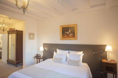 Double Room with Garden View 9