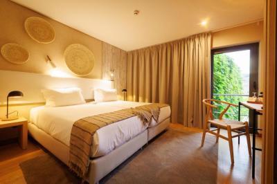 Double Room with River View 1