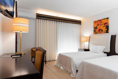 Twin Room 5