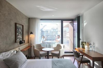 Deluxe Double or Twin Room with Balcony 1