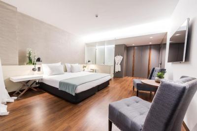 Premium Double or Twin Room 3