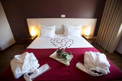 Double Room with Romantic Package 3