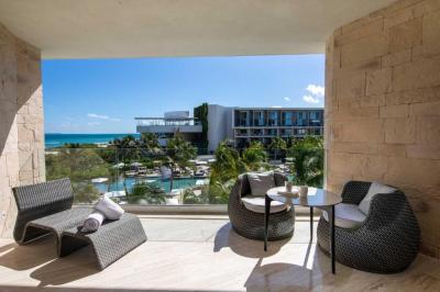 Junior Suite Beachside 5