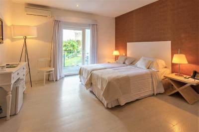 Twin Room with Balcony 5