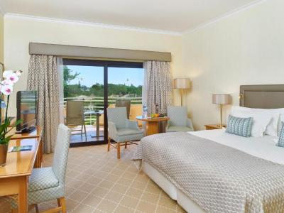Double or Twin Room with Garden View - Golf Wing 1