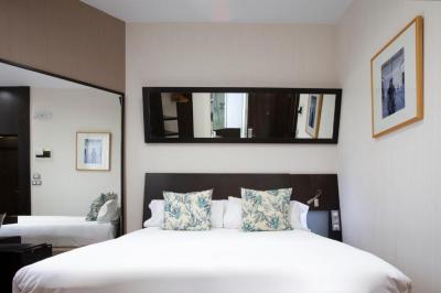 Small Double Room 6