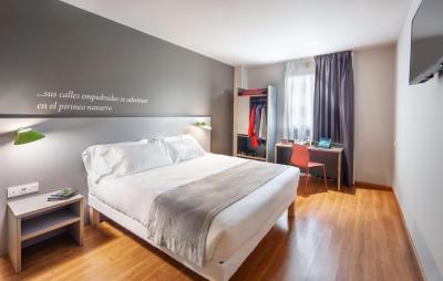 Standard Double Room 1