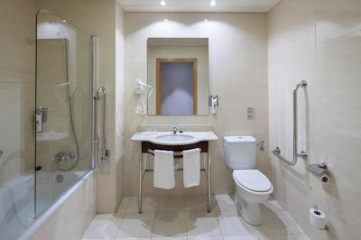 Standard Single Room 2
