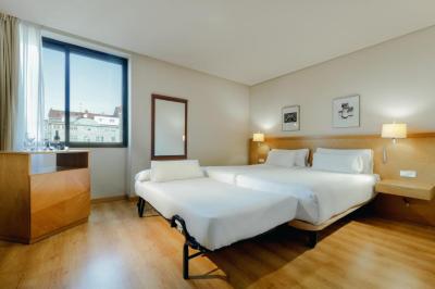 Standard Double or Twin Room (2 Adults + 1 Child) 3