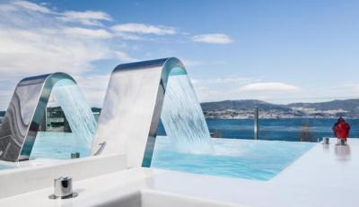 Double or Twin Room with Spa Access 4