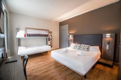 Quadruple Room 3