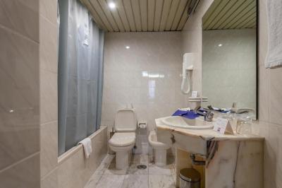 Twin Room 2