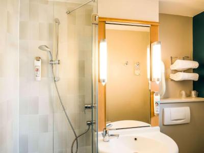 Standard Twin Room 2