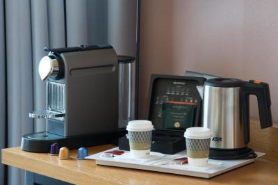 Privilege Suite with 1 Double Bed and Sofa - &Acirc;&nbsp;Non Smoking 3